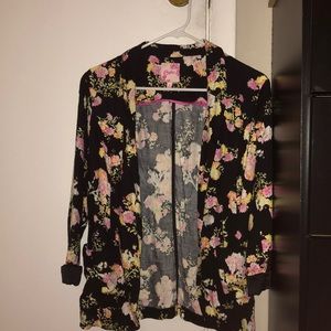 Candie’s Brand Floral Blazer